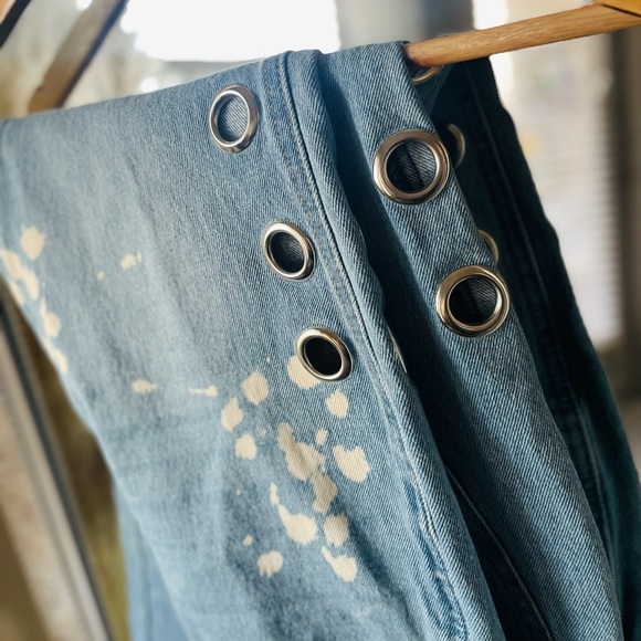 Blue Boyfriend Distressed Jeans With Silver Hardware Size 8 - Picture 9 of 9